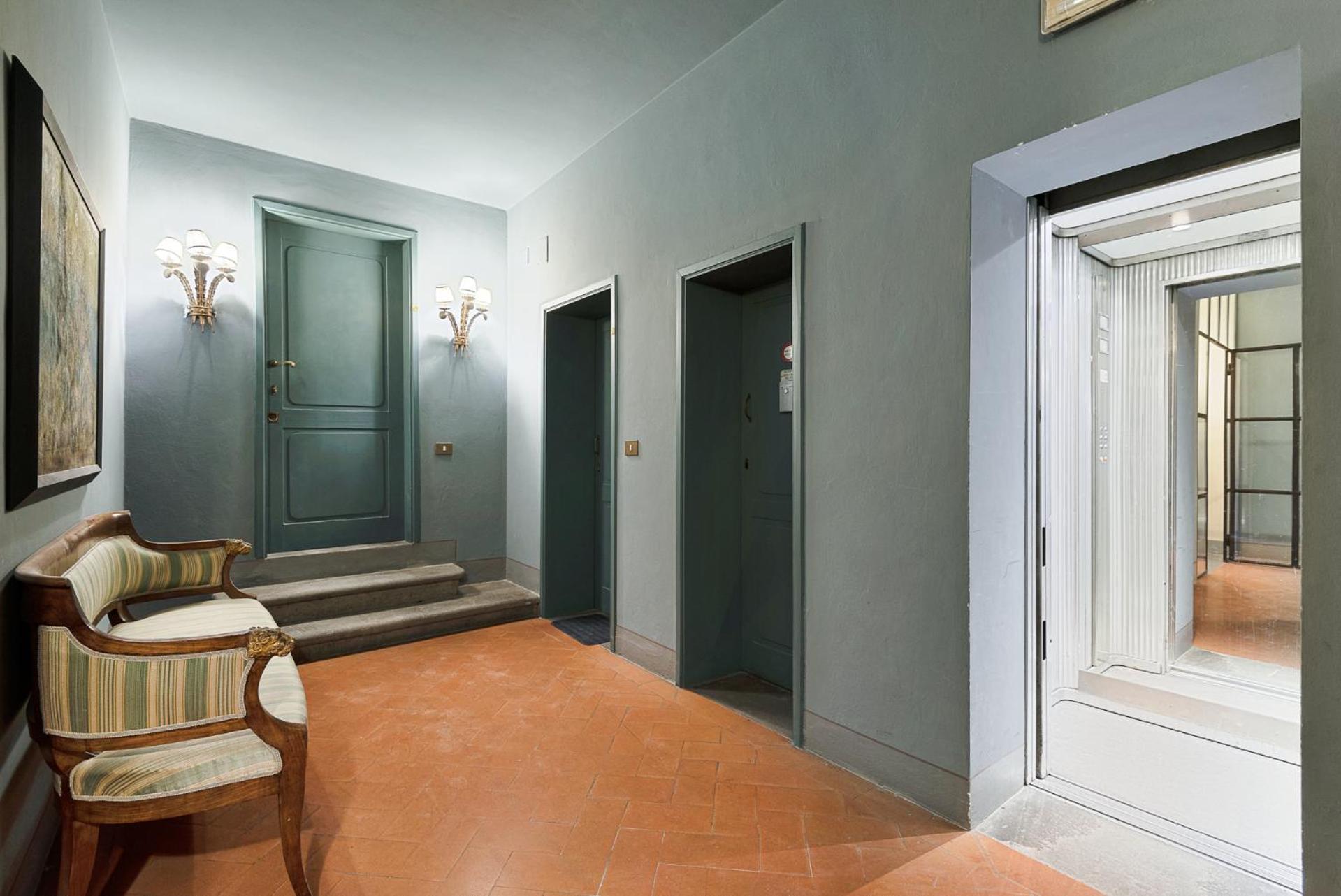 Tornabuoni Living - Luxury Apartments Collection Флоренция Екстериор снимка